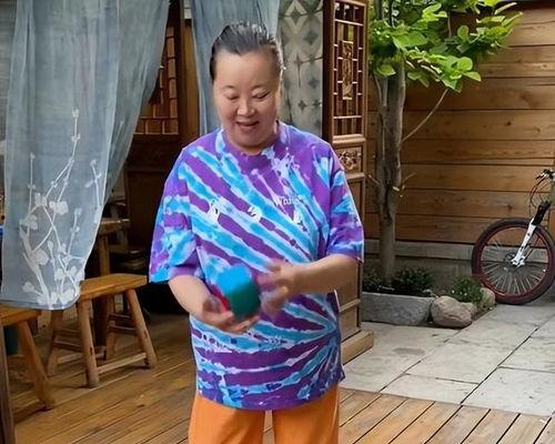 方青卓吃盒饭 角瓜,角瓜美食之旅